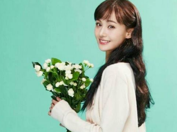 郑爽|卖掉1.5亿豪宅后，郑爽终于有钱做公关了