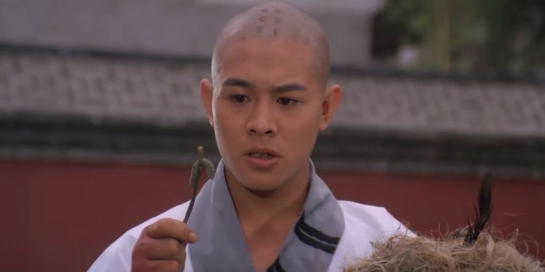 萌妹子|于海：螳螂拳第六代传人，切磋时碾压周比利，是吴京李连杰的师父