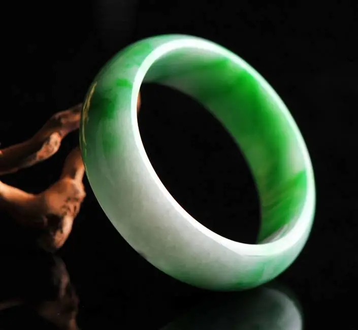 翡翠手镯|翡翠手镯为什么那么贵？