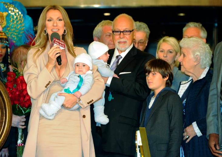 蔡文泉|53岁天后席琳迪翁重病瘫痪?身材暴瘦只有95磅,照片曝光被称骷髅