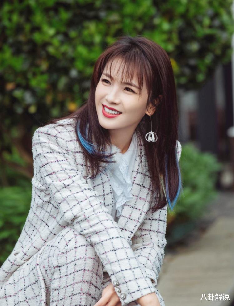 刘海|刘海可以有多减龄？看到刘涛和蒋勤勤的造型，年轻了十岁不止