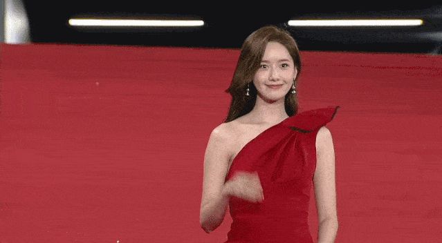 林允儿|她是“虎扑女神”唯一的外国人，不要爱情只为事业，31岁少女爆棚