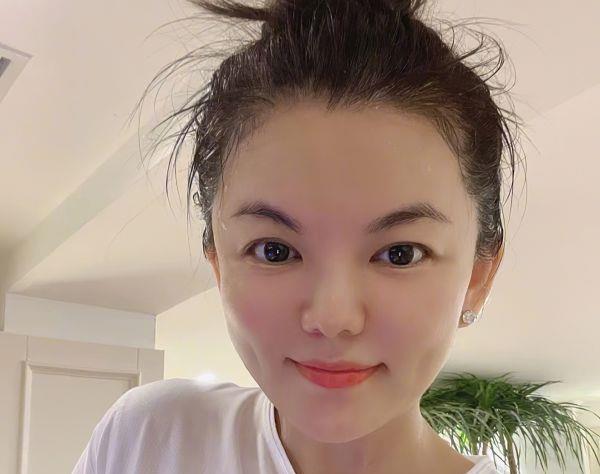 王诗龄|王诗龄瘦身大变样，褪去肥胖变瓜子脸，女神范十足比范冰冰还霸气