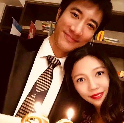 王力宏|王力宏父亲护犊子：月事之后行房，怀孕胁迫成婚，家世传统无出轨