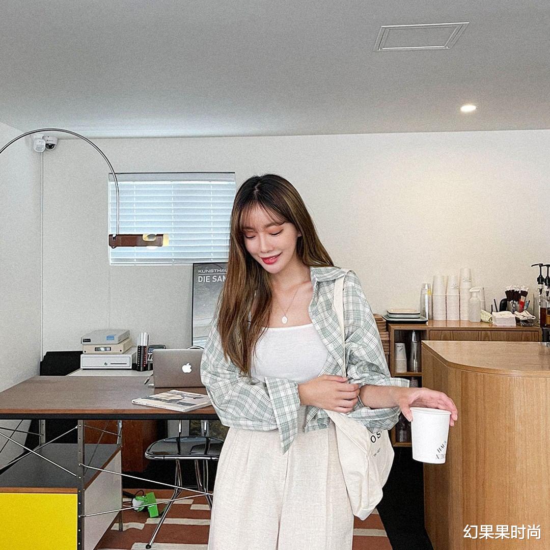 幻果果时尚|高级甜辣感，稳稳掌握！女孩必备的单品＋穿搭示范！