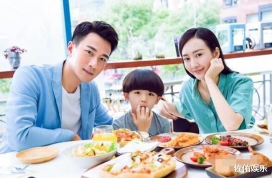 王鸥|王鸥何九华恋情疑曝光,情侣手机壳互刻对方名字,两人疑好事将近