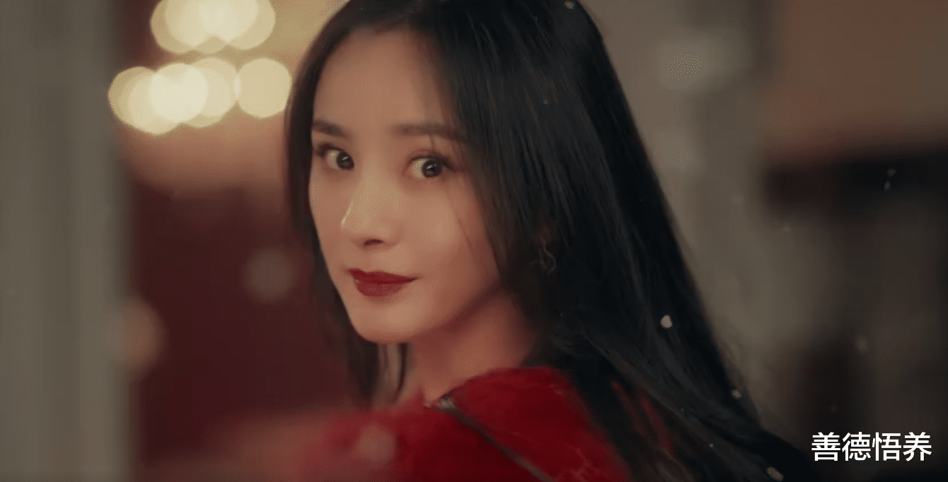 杨幂|杨幂维密宣传片浪漫迷人，女神范儿十足【内附组图】