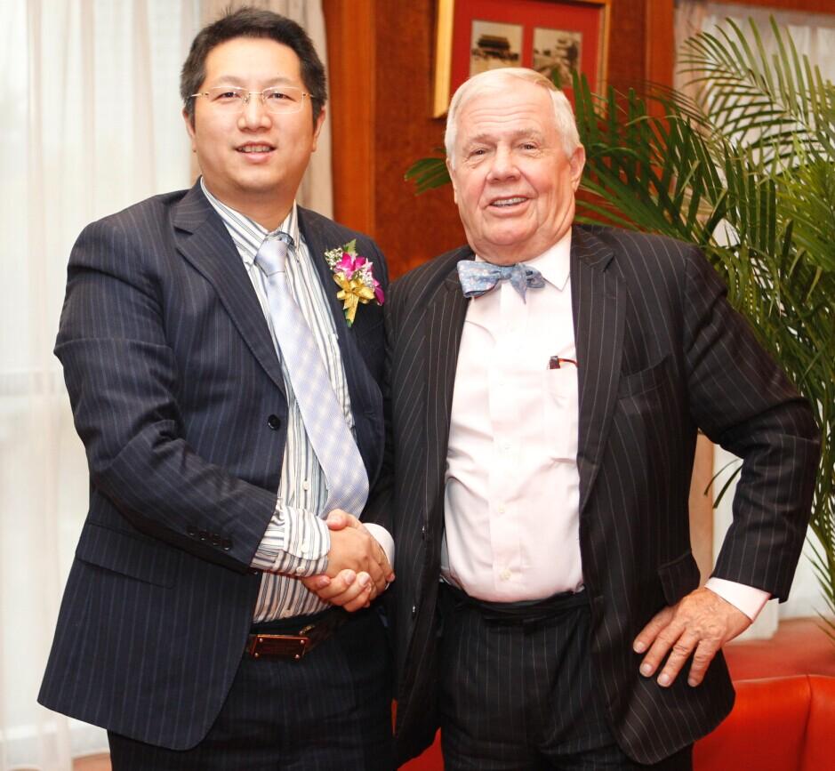 炒股 从2万到私募冠军！叶飞曾被罚2600万，带23个老板上炒股课巨亏1亿