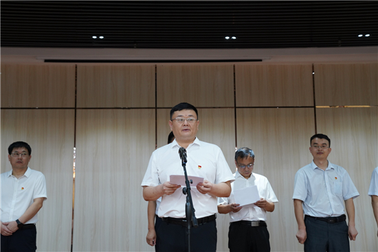 河南健康网|“河南中医药大学社会实践基地授牌暨博士工作站聘任仪式”在渑池县中医院隆重举行