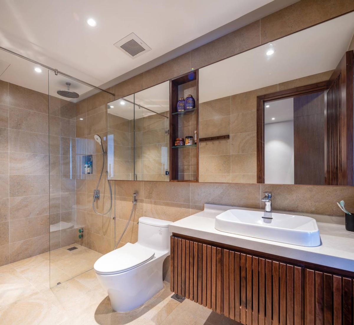 翻新老房交给父母，完工意外收获！胡桃木家具搭配白墙，耐看舒适