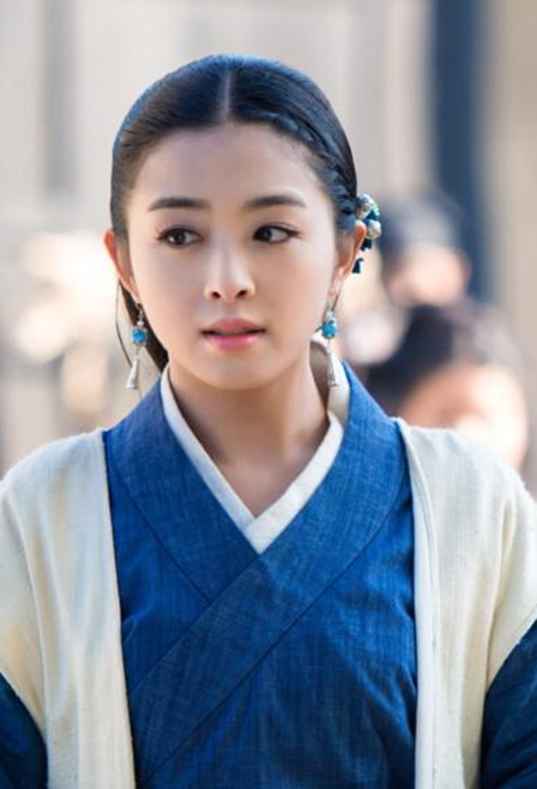 张含韵|18岁被曝丑闻，消失16年后惊艳回归，网友称她为德云社少奶奶