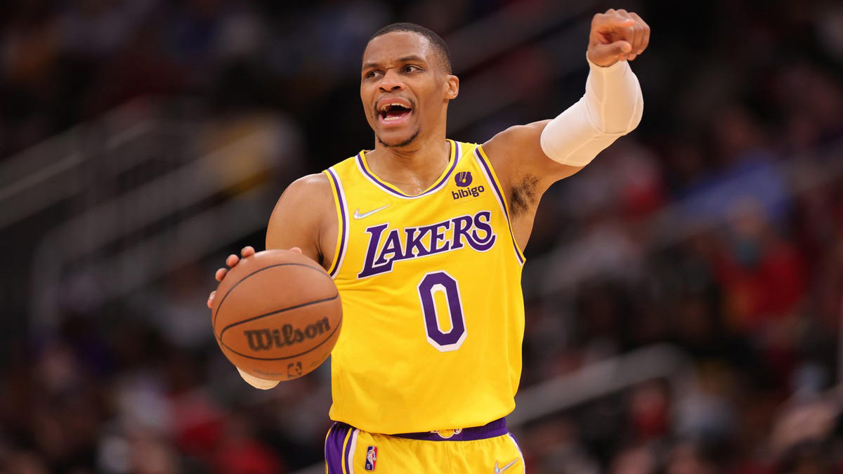 湖人隊(duì)|大膽想法！美媒建議湖人4隊(duì)交易搶2心儀大將，棄威少塔克虧嗎？