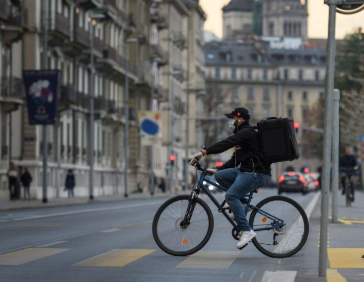 白鲸新视点 利润同比下跌91%，HM开始寻找出路，宣布启动“关店裁员计划”