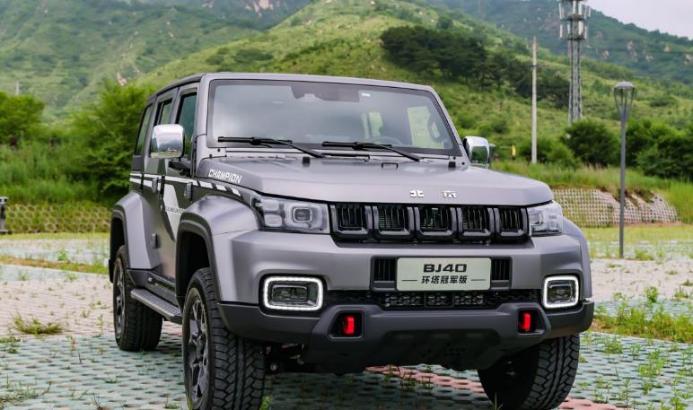 我已是短发|20万级别接近“完美”的SUV，配8AT+224马力+三把锁，要啥有啥