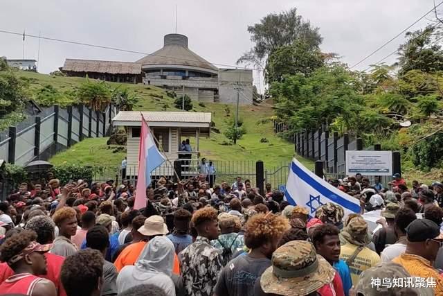 美国|美国使坏，所罗门群岛大暴乱：华人店铺被洗劫，唐人街火光冲天