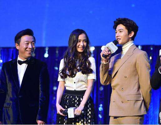 贾玲|被这对嗑到了，贾玲扑到杨洋怀里娇羞喊夫君，男方一声娘子好宠溺