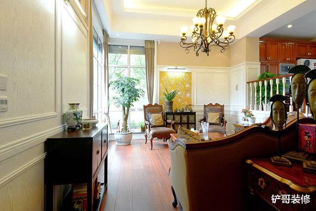 美式别墅的独特韵味，客厅没有电视也很美，复古和浪漫并存?