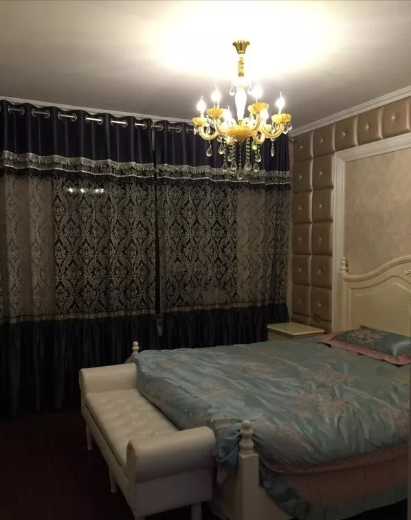 参观闺蜜的简欧宫廷风新房,玄关壁画好漂亮,餐厅展示柜太吓人