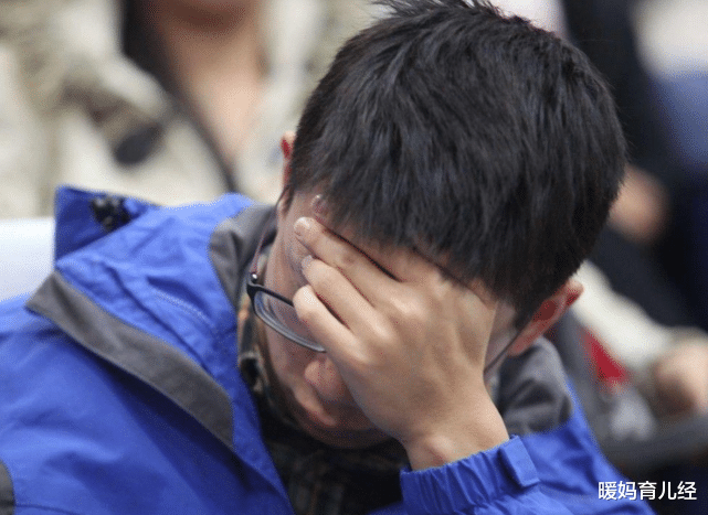 暖妈育儿经|小学生作文《有意义的一天》火了，乐坏了老师，宝妈却高兴不起来