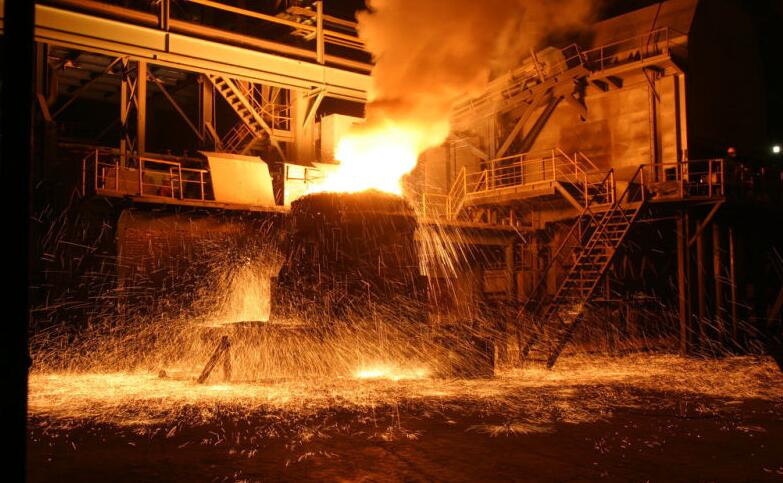 钢价 一日调价三次，钢价直逼6000元/吨，后市会如何？