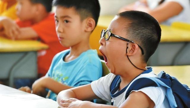 萌孩控分子|中小学生假期新改革,家长压力倍增,学生应该如何安排学习