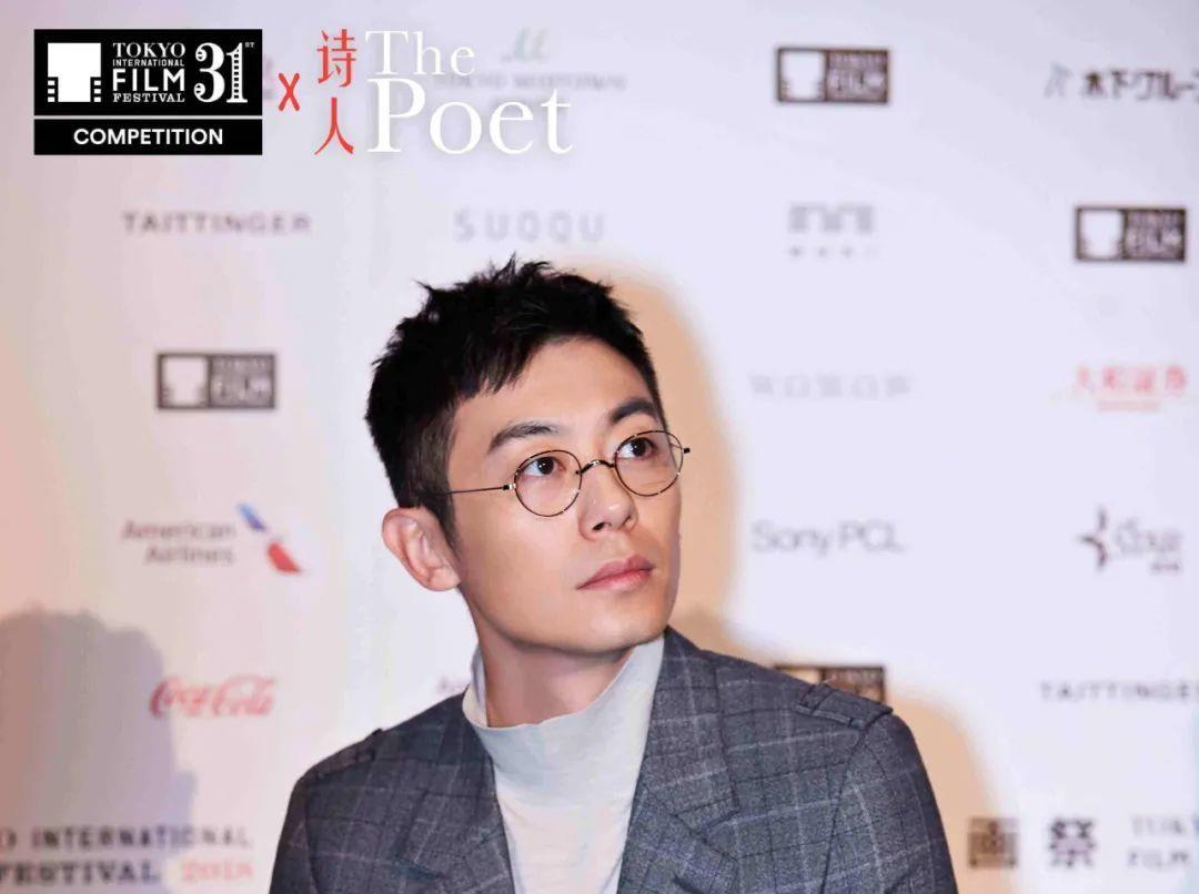 朱亚文|央视宣布年度票房男星，不是吴京和易烊千玺，周迅钟情他的腱子肉