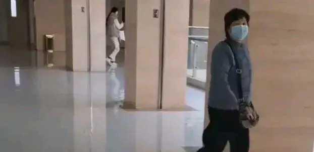 购房置业|杜新枝直言和许敏对抗到底：不惜在景德镇买房，只为打“持久战”