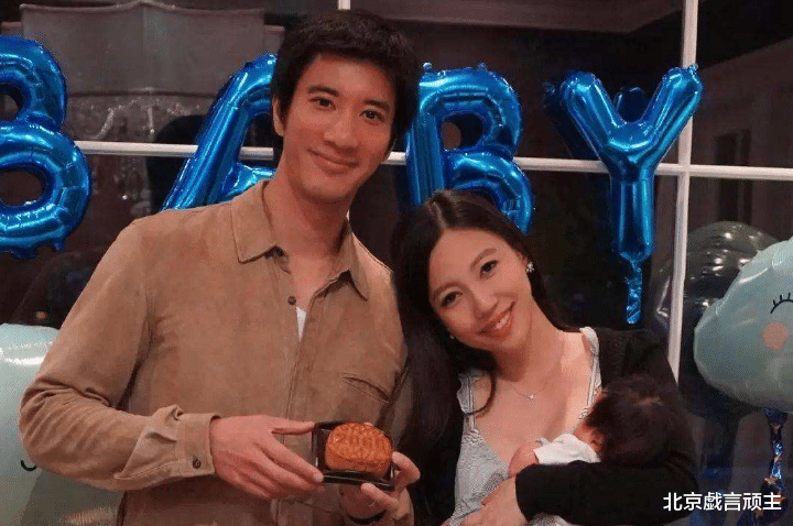 王力宏|王力宏事件持续发酵，李靓蕾怒指王力宏三宗罪，彻底败光路人缘！