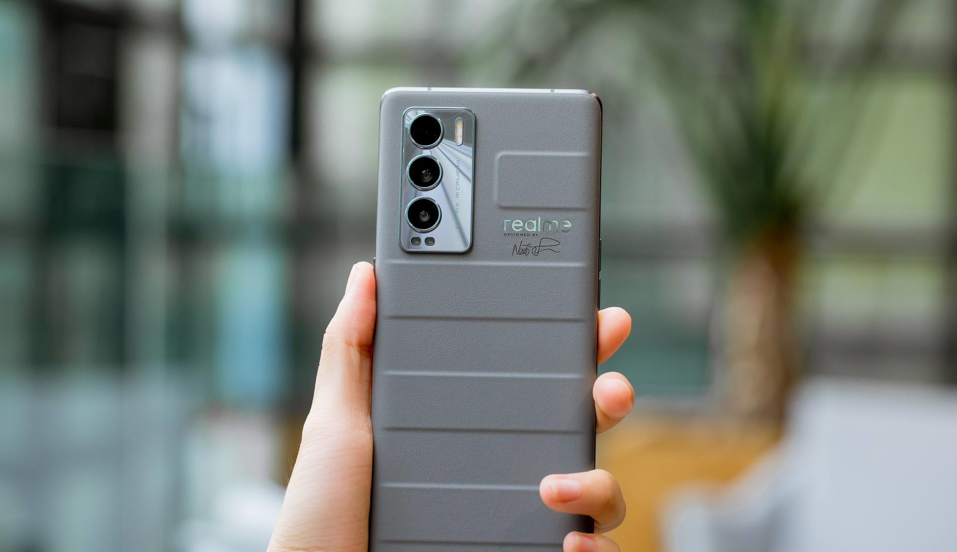 realme|realme彻底发飙，骁龙870+65W+IMX766，曲面屏旗舰降至新低价