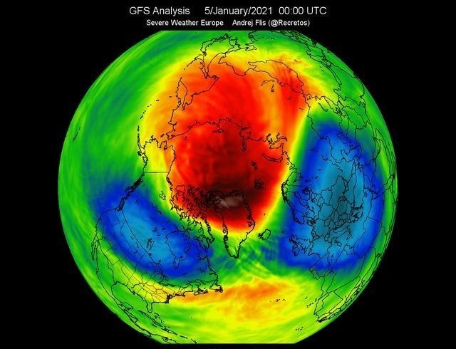 南极 臭氧层出现空洞，不加以保护的话，它还能接着保护地球吗？