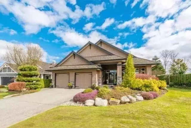 别墅与草坪，美翻了~