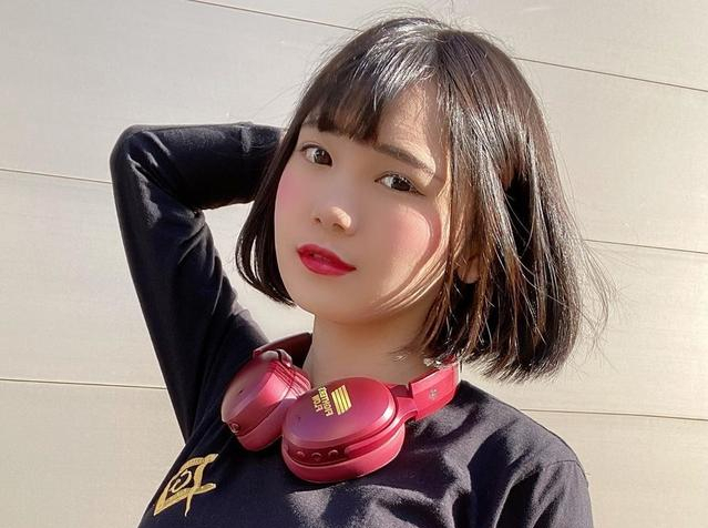 dj|乖巧狂野女DJ跨界玩直播，身材太好烦恼也多！