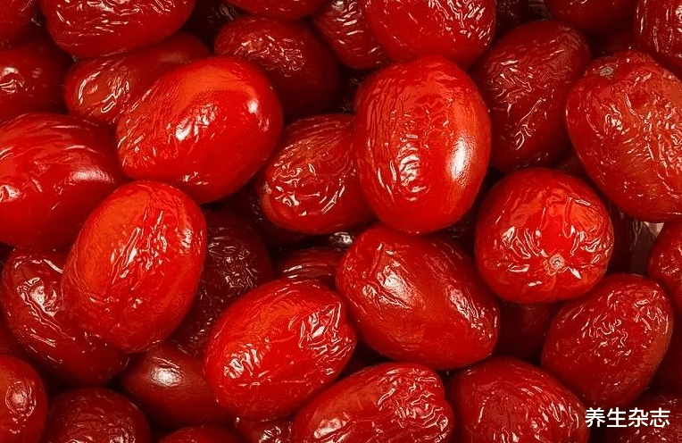 医生|50岁男教师每天一杯枸杞水,确诊肝癌,医生:或是肝癌诱发剂,趁早别喝