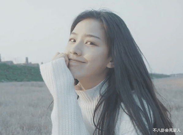 王思聪|女网红与王思聪拉开大战，揭皮互骂，女方像极了第二个鞠婧祎？