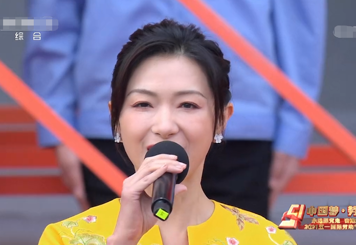 央视|央视五一晚会直拍，怼脸拍显露众星颜值，张靓颖张雪迎美到路人