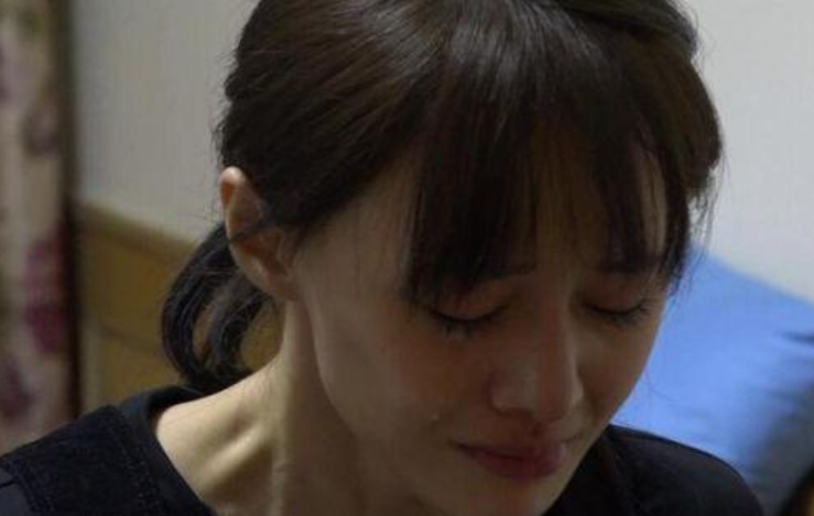 郑爽|郑爽父亲录10分钟道歉视频透露背后隐情，并称家人已有轻生意向