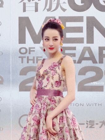 戴荃|GQ红毯惊艳瞬间：热巴美艳，杨洋帅气，杨颖仙女，刘雯气场好强