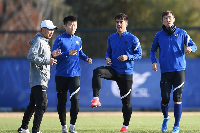 青岛队|官宣！中超压轴转会诞生！非洲国脚紧急加盟，13败弱旅突然爆发