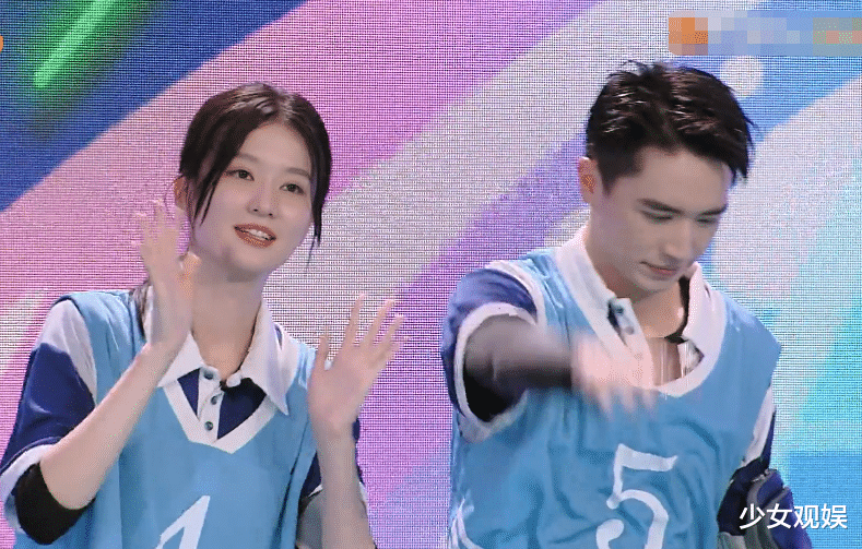 谢娜|《快本》下一期真给力，谢娜赵丽颖同框亮相，预告已拉满喜剧效果