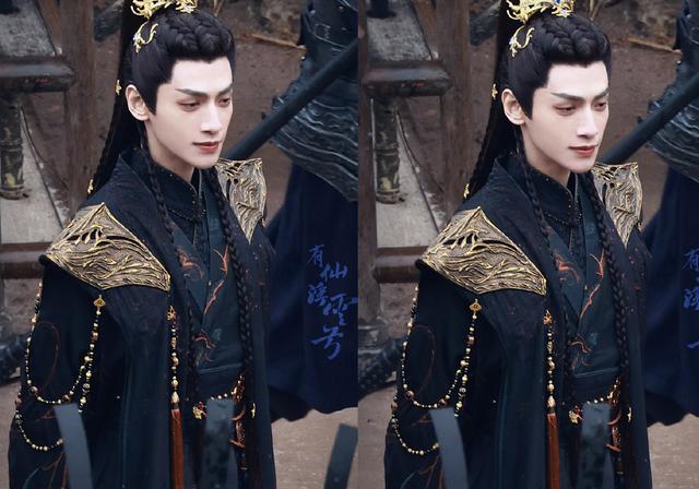 长月烬明|《长月烬明》主创团队阵容，编剧没有查到资料，服装配乐大师级别