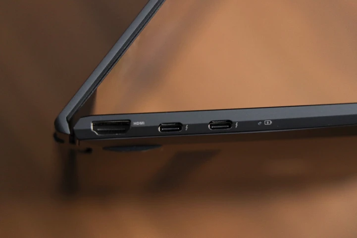 联想Yoga|华硕灵耀 VS 联想YOGA，热门笔记本怎么选？性能向与综合向的对垒