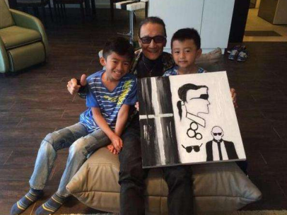 十万个家居为什么|谢贤晒出自己在香港的家，平时还自己动手做饭，哪像已经84岁的人