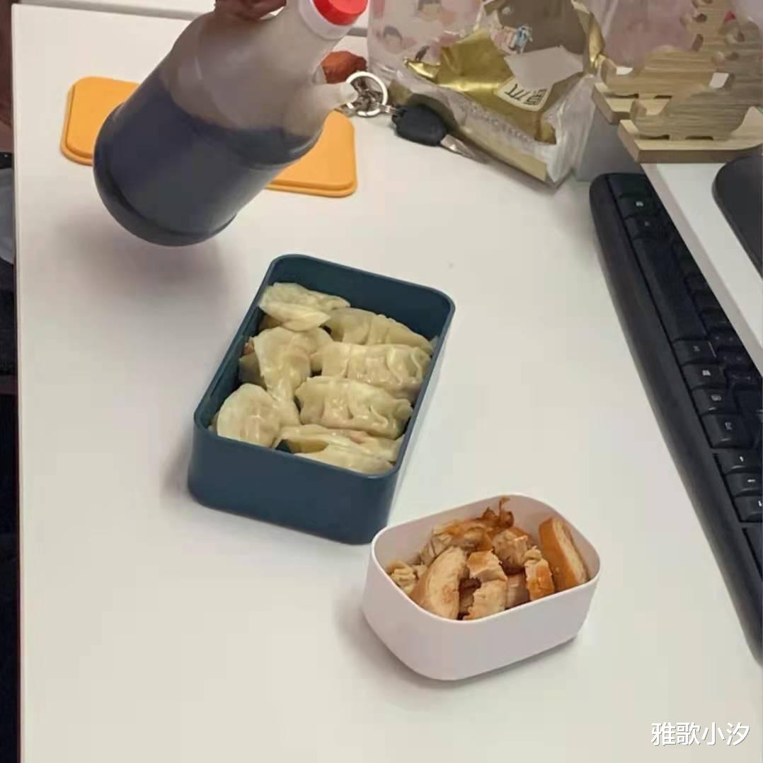 米饭|网友分享:70斤同事每天吃的一日三餐,看完明白:瘦是有道理的!