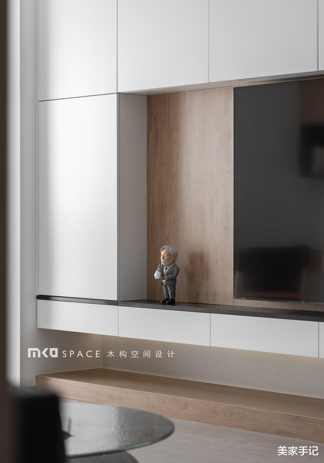 福建夫妇107㎡的家火了，仅凭一个客厅就圈粉无数，空间利用率超高