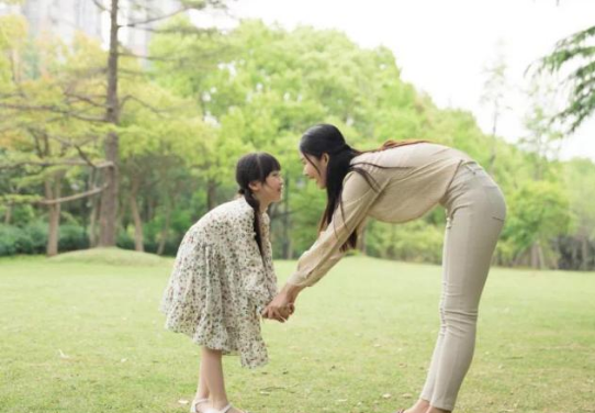 梦缘易八字命理|伤官克官之年，孩子的出生真的婚姻的幸福，有帮助吗？