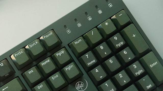 手机业|值得入门的机械键盘！杜伽K310 樱桃红轴机械键盘