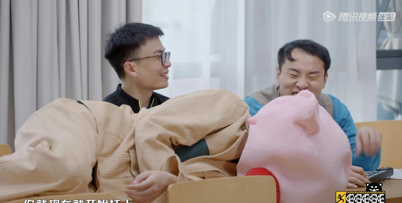 李诞|要不是李诞抖的那俩“破包袱”,这期《五哈》还真没这么尴尬