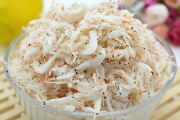 补肾|12岁女孩一年长高18公分，医生：此是身高“拉长剂”，牛奶排末尾，不妨多食