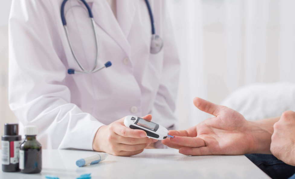 血糖|糖尿病的“祸根”被发现，榜首不是白糖，医生：不想胰岛烂如“筛”，趁早扔