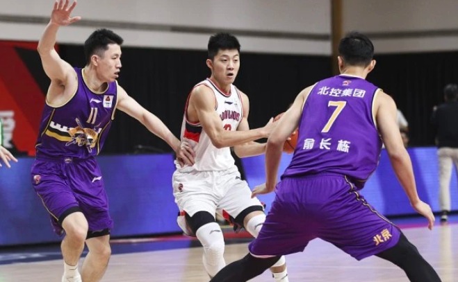 广州队|克星！郭士强完胜马布里，被追平后轰9-0，上赛季将北控踢出局